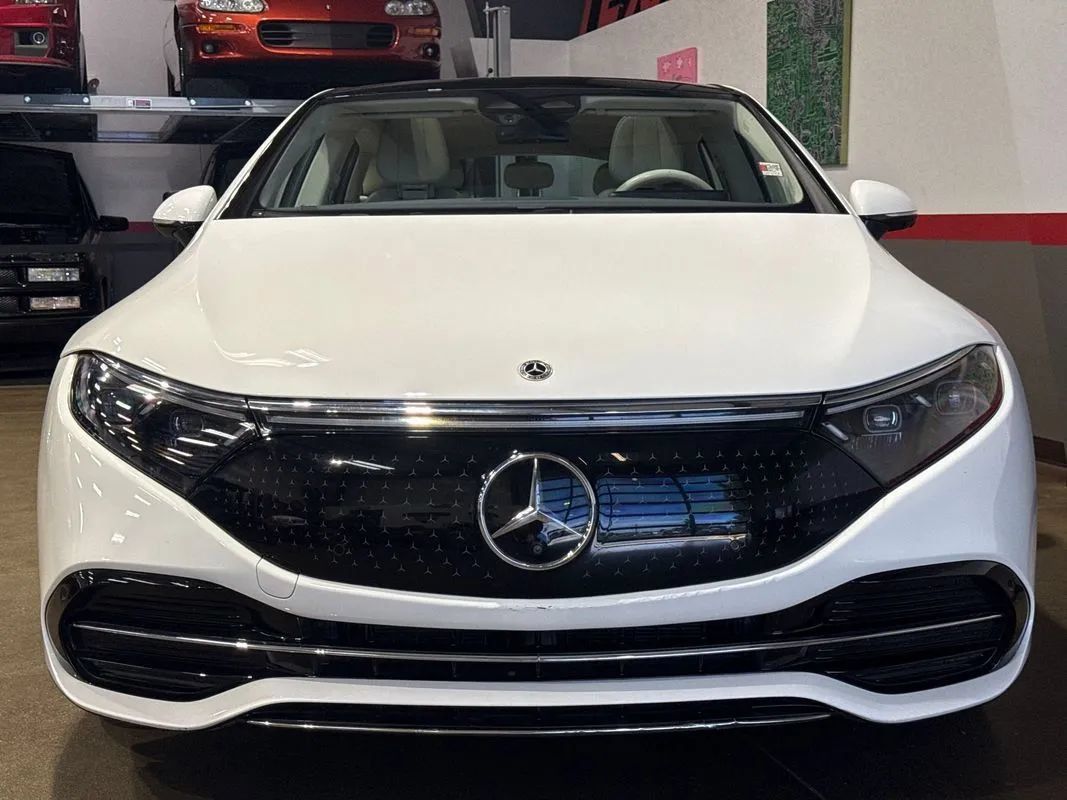 Used 2022 Mercedes-Benz EQS 450+ Sedan image 64