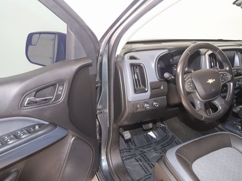 Used 2018 Chevrolet Colorado Z71 image 40