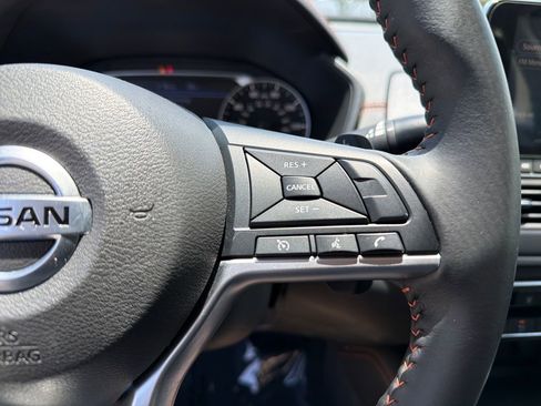 Used 2022 Nissan Altima 2.5 SR FWD image 23
