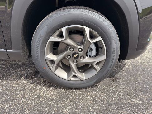 New 2026 Chevrolet Trax LT FWD image 15