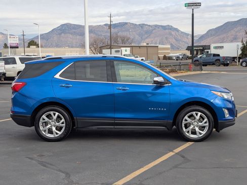 Used 2019 Chevrolet Equinox Premier image 2
