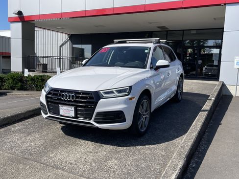 Used 2020 Audi Q5 2.0T Premium Plus w/ Premium Plus Package AWD/4WD image 3
