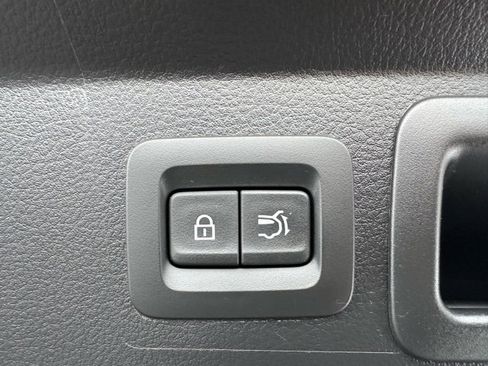 Used 2025 MAZDA CX-50 AWD 2.5 S w/ Premium Plus Pkg image 25