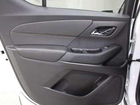 Used 2018 Chevrolet Traverse Premier AWD/4WD image 23