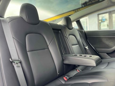 Used 2022 Tesla Model 3 image 17