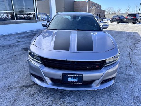 Used 2015 Dodge Charger SXT image 5