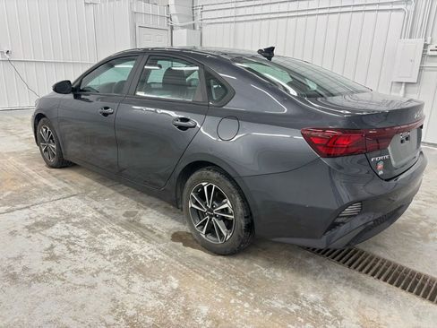 Used 2024 Kia Forte LXS w/ LXS Technology Package FWD image 4