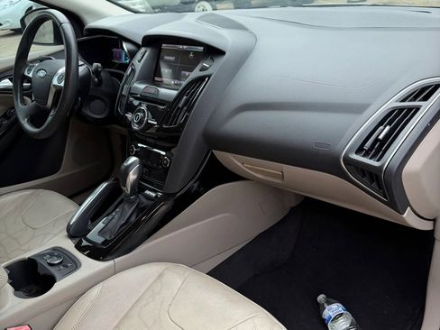 Used 2013 Ford Focus Electric Hatchback FWD image 16