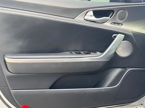 Used 2021 Kia Stinger GT2 image 14