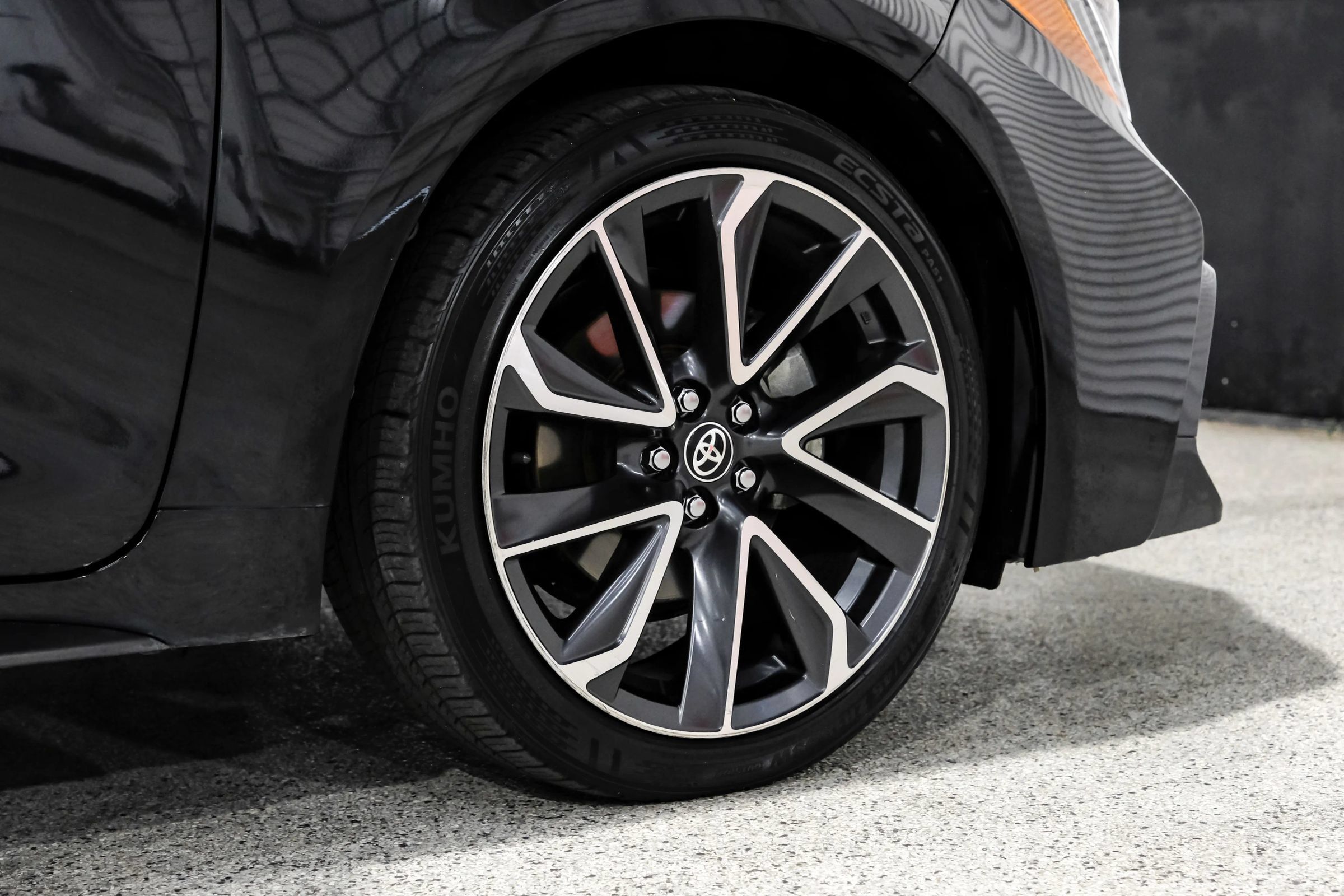 Used 2020 Toyota Corolla XSE FWD image 62