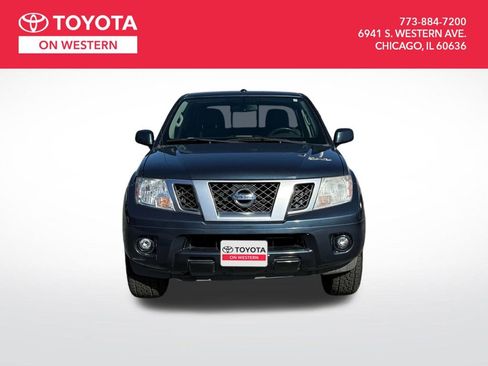 Used 2015 Nissan Frontier PRO-4X image 9