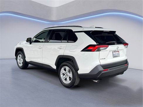 Used 2019 Toyota RAV4 XLE image 4