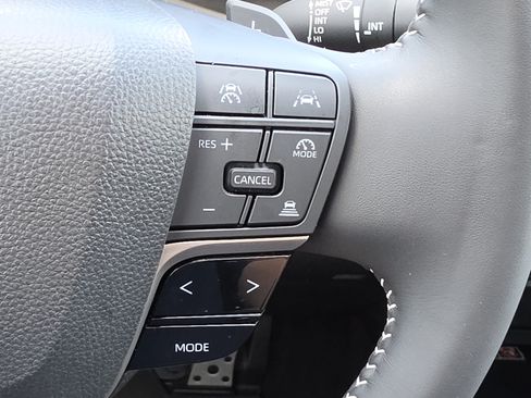 Used 2025 Toyota Camry SE w/ Multimedia Upgrade Package FWD image 17