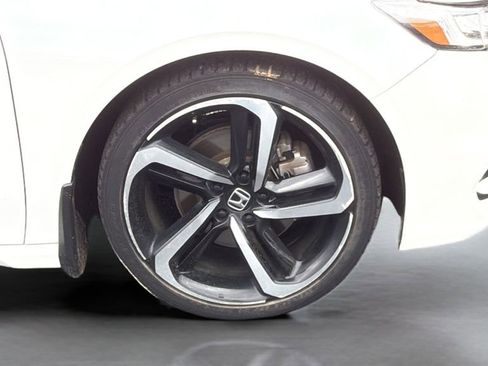 Used 2018 Honda Accord Sport image 22