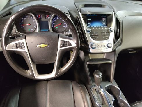 Used 2017 Chevrolet Equinox Premier w/ Enhanced Convenience Package AWD/4WD image 22