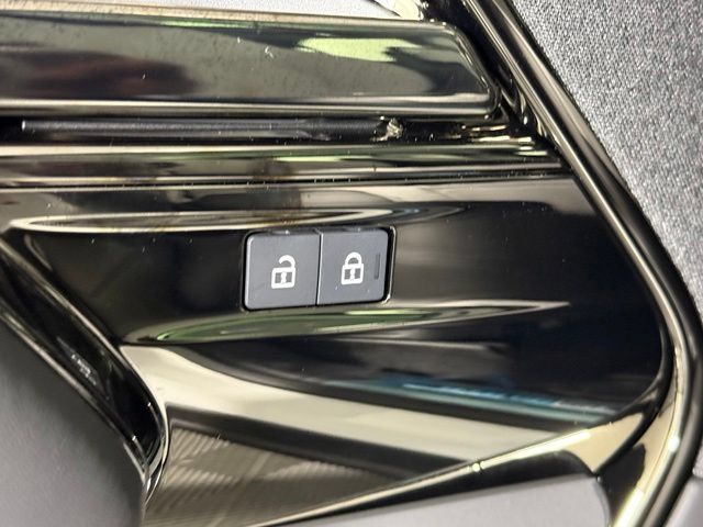 New 2027 Land Rover Range Rover Sport Battersea AWD/4WD image 23