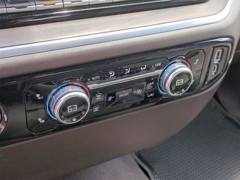 Certified 2022 GMC Sierra 1500 SLT w/ X31 Off-Road Package image 17