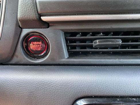 Used 2025 Honda Pilot EX-L image 30