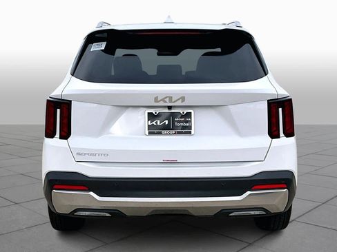 Used 2025 Kia Sorento S w/ Panoramic Sunroof Package image 4