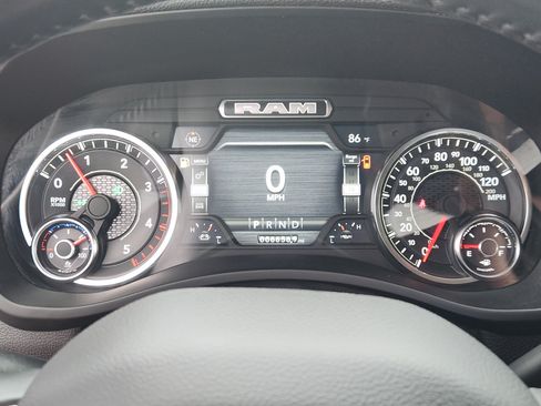 Used 2024 RAM 2500 Laramie w/ Safety Group AWD/4WD image 18