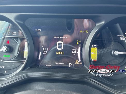 Used 2025 Jeep Wrangler Unlimited Sahara w/ Safety Group image 21