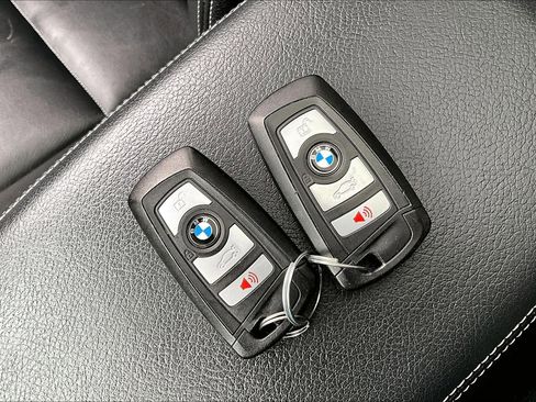 Used 2017 BMW X3 xDrive28i AWD/4WD image 34