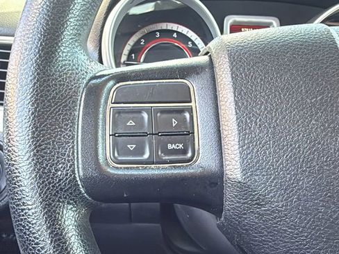 Used 2017 Dodge Journey SXT w/ Comfort/Convenience Group image 30