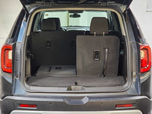 Used 2020 GMC Acadia SLE image 8
