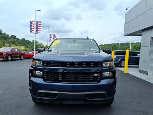 Used 2021 Chevrolet Silverado 1500 Custom AWD/4WD image 3