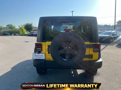 Used 2011 Jeep Wrangler Sport AWD/4WD image 7