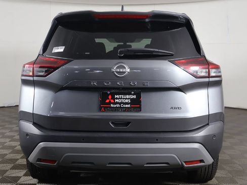 Used 2023 Nissan Rogue S AWD/4WD image 9