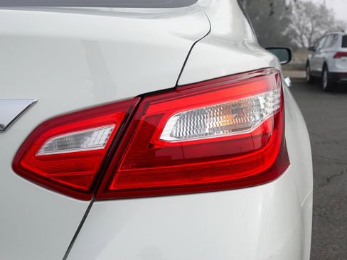 Used 2017 Nissan Altima 2.5 S w/ Power Driver Seat Package image 6