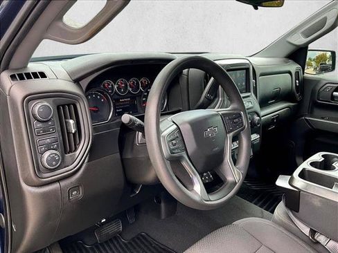 Used 2021 Chevrolet Silverado 1500 Custom Trail Boss w/ Safety Confidence Package AWD/4WD image 14