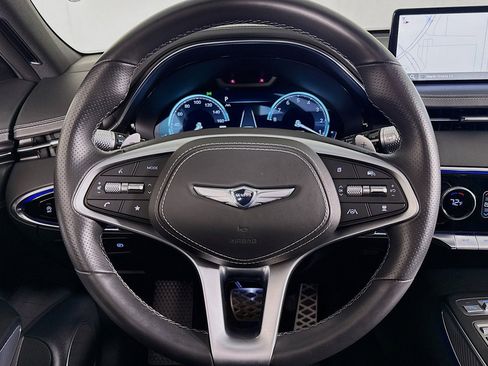 Used 2023 Genesis GV70 2.5T w/ Sport Prestige Package AWD/4WD image 17