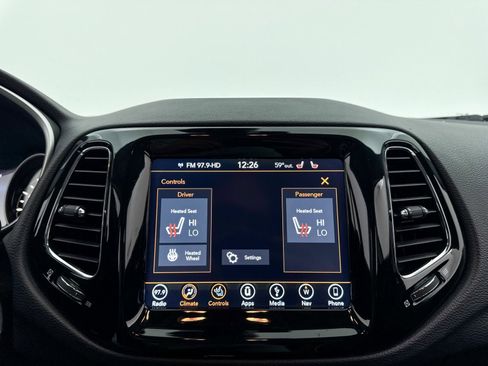 Used 2018 Jeep Compass Limited w/ Navigation Group image 24