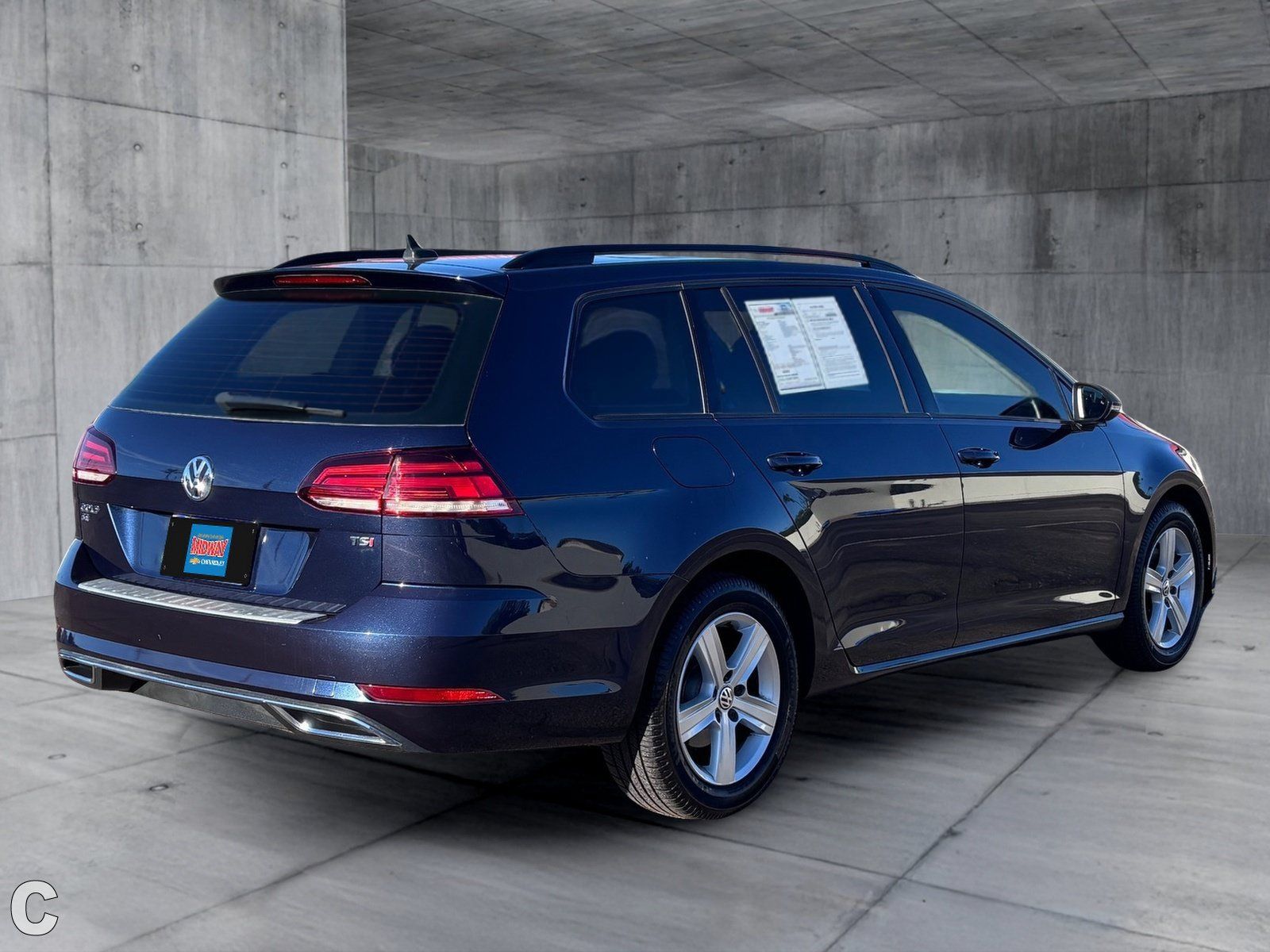 Used 2018 Volkswagen Golf SE FWD image 7