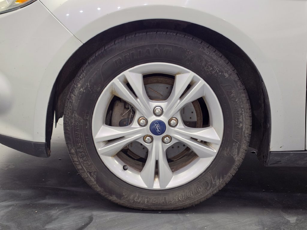 Used 2014 Ford Focus SE w/ Interior Protection Package FWD image 23