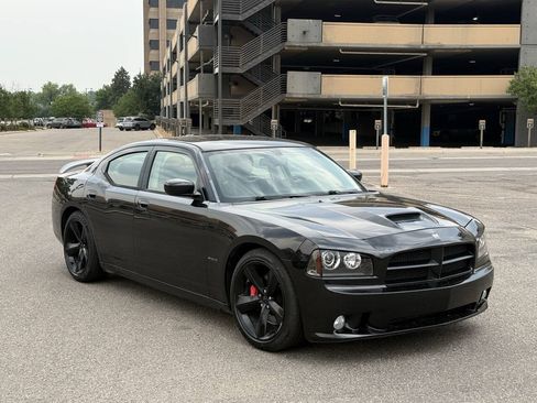 Used 2009 Dodge Charger SRT8 w/ SRT Option Group III RWD image 5