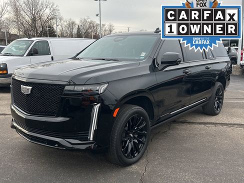 Used 2024 Cadillac Escalade ESV Sport Platinum w/ LPO, ONYX Package image 1