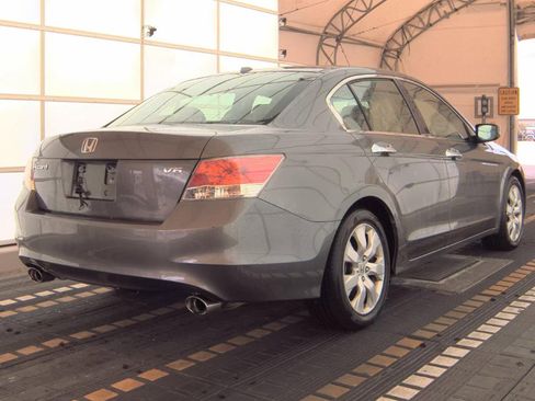 Used 2010 Honda Accord EX-L image 4