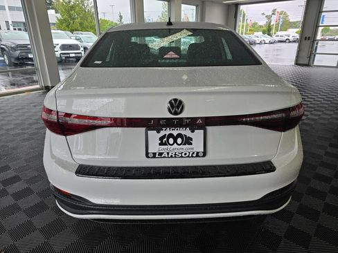 New 2026 Volkswagen Jetta Sport FWD image 4