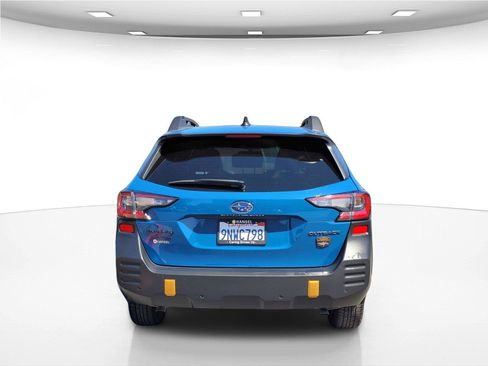 Certified 2025 Subaru Outback Wilderness AWD/4WD image 7