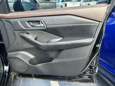 Used 2022 Nissan Rogue Platinum AWD/4WD image 42
