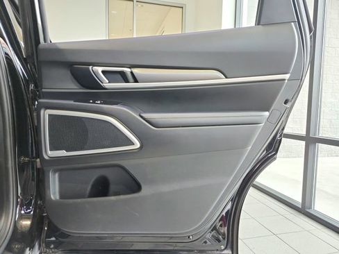Used 2020 Kia Telluride S FWD image 28
