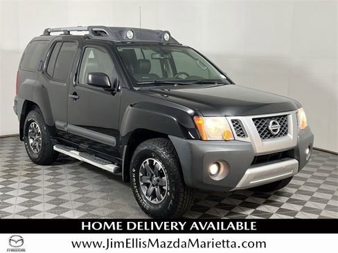 Used 2015 Nissan Xterra PRO-4X w/ Pro-4x Leather Package image 2