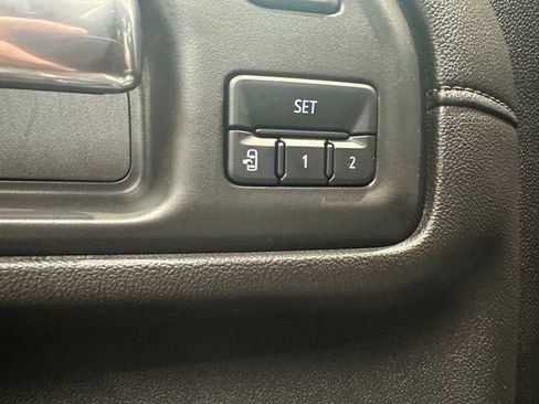 Used 2022 Chevrolet Silverado 2500 LTZ w/ LTZ Plus Package AWD/4WD image 7
