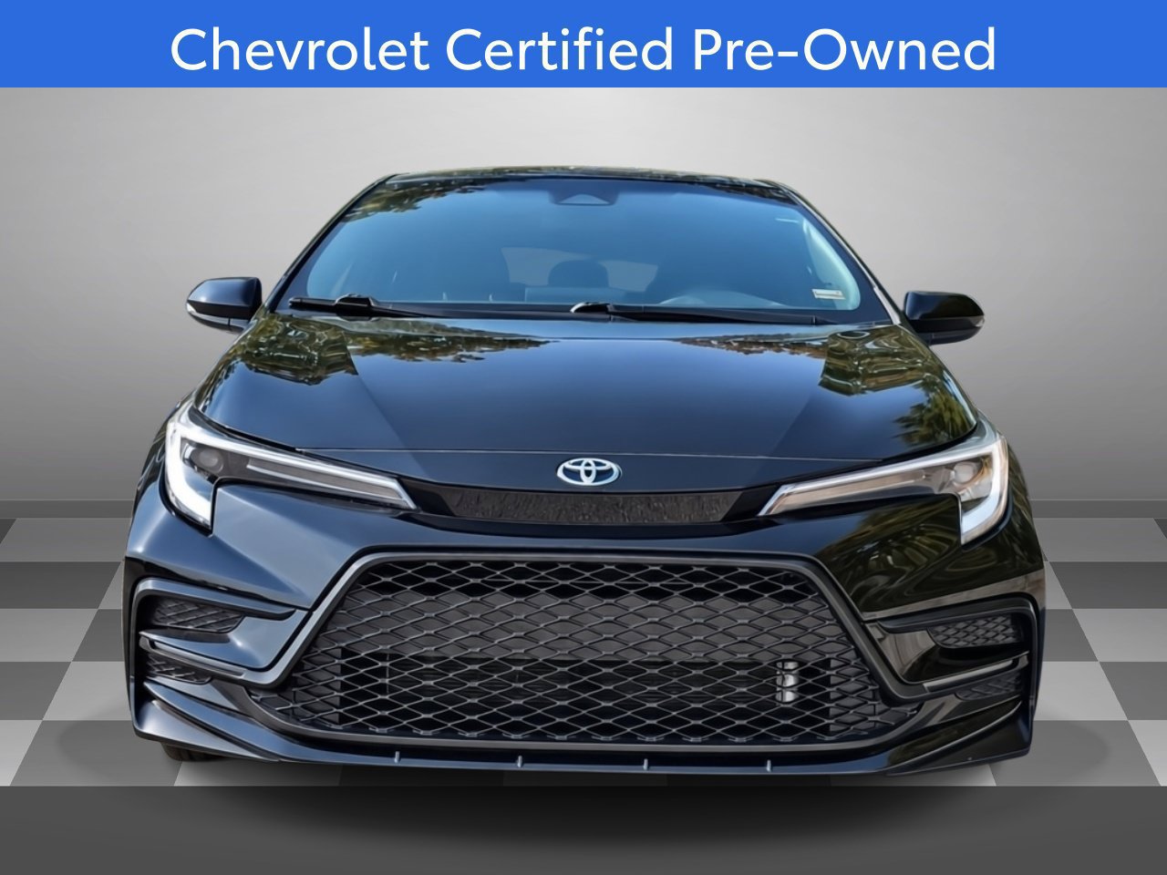 Used 2024 Toyota Corolla SE FWD image 2