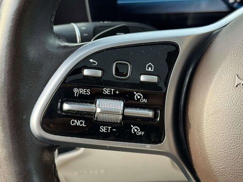 Used 2020 Mercedes-Benz E 350 4MATIC Sedan image 23