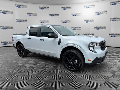 New 2025 Ford Maverick XLT w/ Black Appearance Package image 7