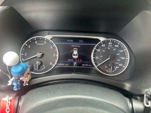 Used 2022 Nissan Sentra SV w/ SV Premium Package FWD image 5